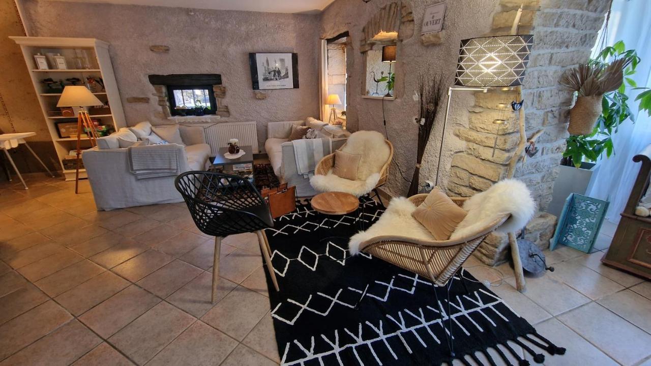 Domaine Le Puits Du Moulin 3* Comberjon